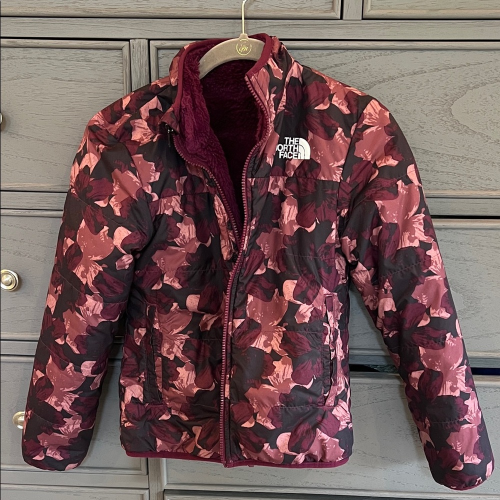 Kids North Face Reversible Pink and Black Jacket, size M